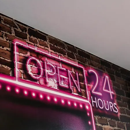#partyhouse Wilda Apartament *