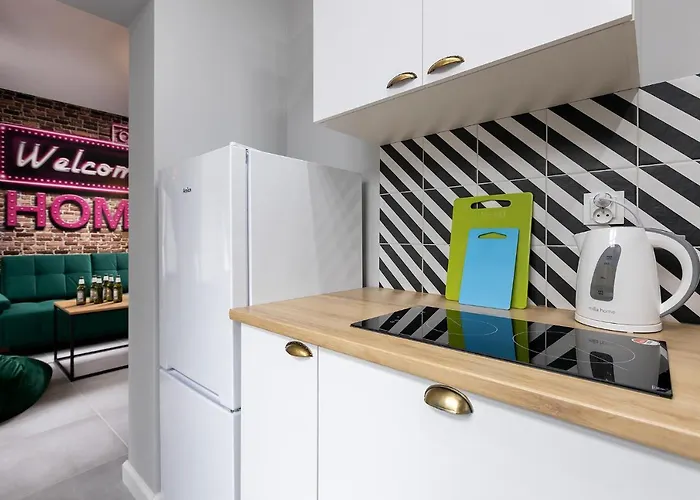 #partyhouse Wilda * بوزنان